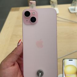 Apple Station Park - Pink iPhone 15