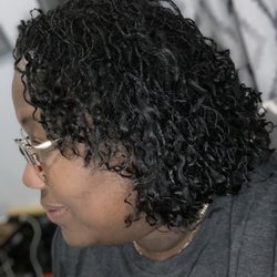 Puffs and Curls Salon