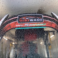 Liquid Aloha Express Car Wash - Inside