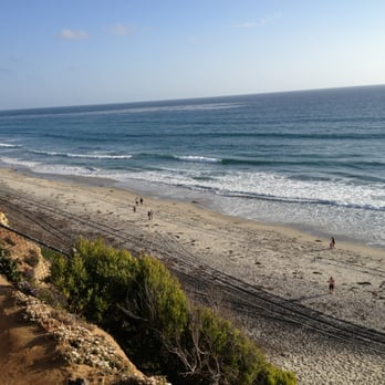 D Street Beach - Beaches Near Me - Encinitas, California