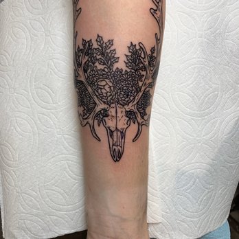 Moth and Dagger Tattoo Studio - Tattoo Near Me - San Francisco, California Moth and Dagger Tattoo Studio - Tattoo Near Me - San Francisco, California