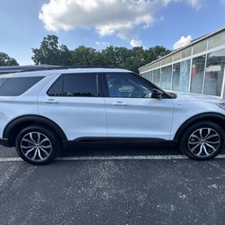 Larkin Greenwood Ford - 2025 Ford Explorer ST Line