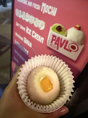 Pavlo Mochi by null