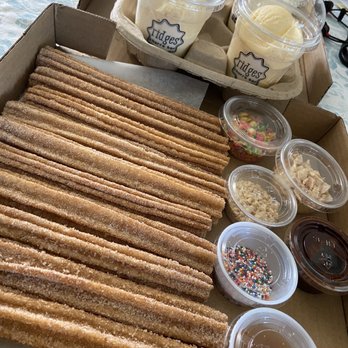 Ridges Churro Bar - Churros arrived in a pizza box. Super cute set up! Kids weren't sure what to expect based on the box - Food Trucks Near Me Ridges Churro Bar - Churros arrived in a pizza box. Super cute set up! Kids weren't sure what to expect based on the box - Food Trucks Near Me