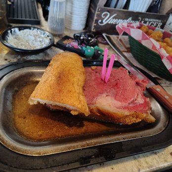 Heinnies - Steakhouses Near Me - Elkhart, Indiana Heinnies - Steakhouses Near Me - Elkhart, Indiana