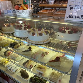 Calumet Bakery - Bakeries Near Me - Lansing, Illinois