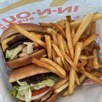 In-N-Out Burger - Burgers Near Me - Natomas, California In-N-Out Burger - Burgers Near Me - Natomas, California