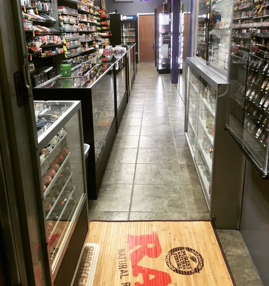 PIPE & POUCH SMOKE SHOP Updated October 2024 16 Reviews 53 N