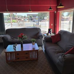 The Vaporium - Cozy laid-back atmosphere!