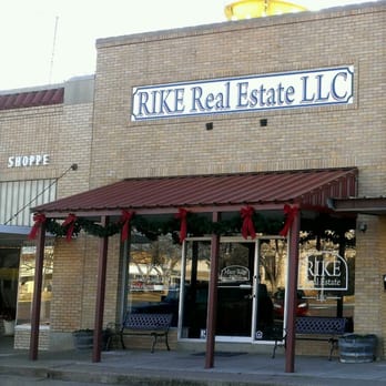 Rike Real Estate - The office of Rike Real Estate during the holiday season. - Real Estate Services Near Me - Haskell, Texas Rike Real Estate - The office of Rike Real Estate during the holiday season. - Real Estate Services Near Me - Haskell, Texas