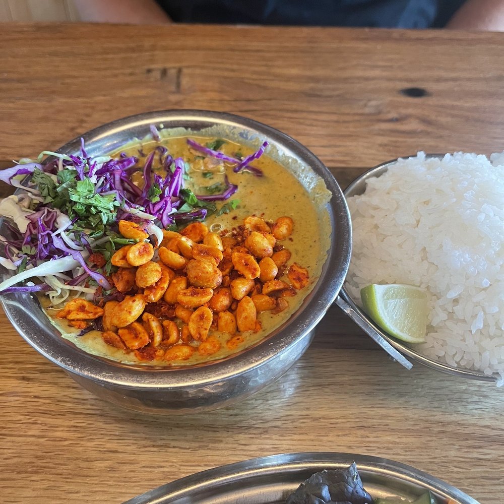 Spork - Peanut Tomato Curry - Mexican Near Me - Bend, Oregon Spork - Peanut Tomato Curry - Mexican Near Me - Bend, Oregon