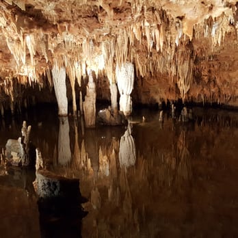 Meramec Caverns - Tours Near Me - Sullivan, Missouri
