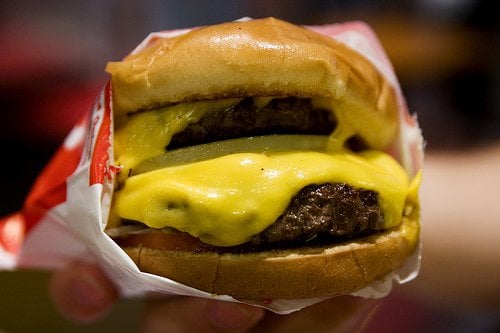 Petey’s Burger by null