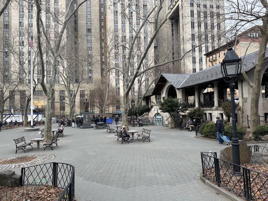 Columbus Park by null