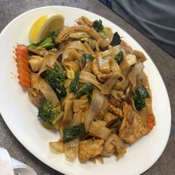 Chaiyo Thai Cuisine  - Pad Kee Mao (Drunken Noodle)
