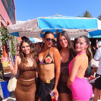 Tailgate Beach Club - Sports Bars Near Me - Las Vegas, Nevada