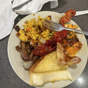 Hibachi Buffet - The breads are great--the garlic bread and yeast roll--must eat them while they're hot. - Buffets Near Me - Atlanta, Georgia Hibachi Buffet - The breads are great--the garlic bread and yeast roll--must eat them while they're hot. - Buffets Near Me - Atlanta, Georgia