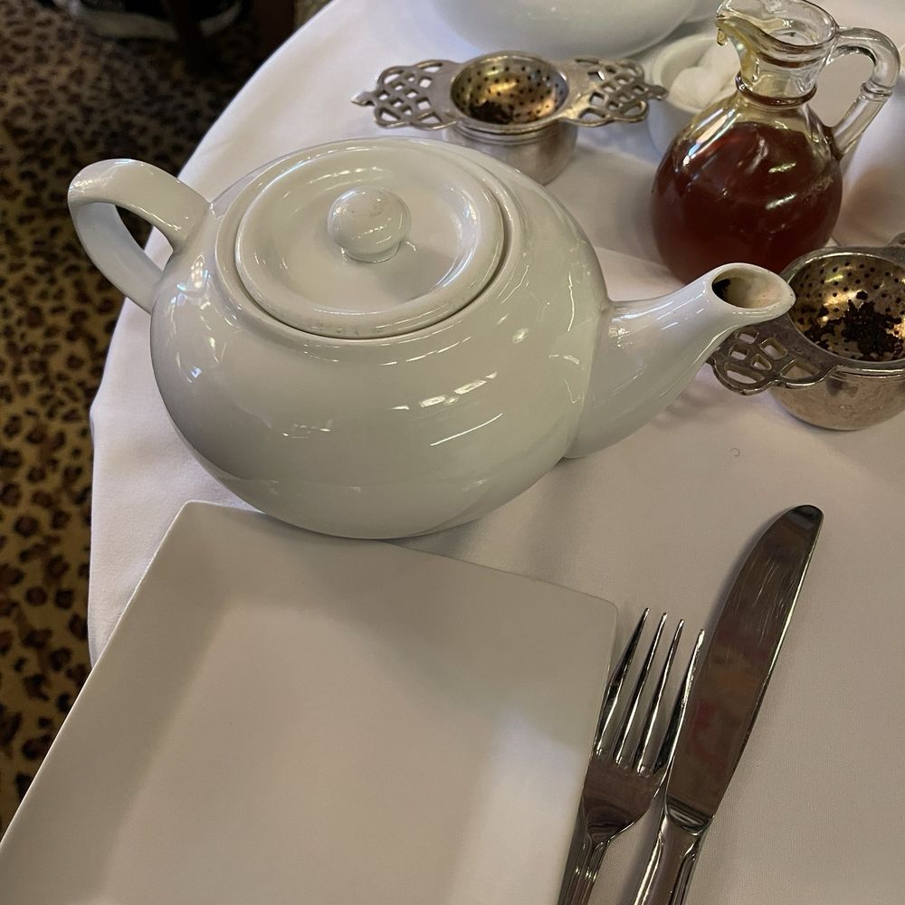 Gryphon Tea Room - Tea - Tea Rooms Near Me - Savannah, Georgia Gryphon Tea Room - Tea - Tea Rooms Near Me - Savannah, Georgia