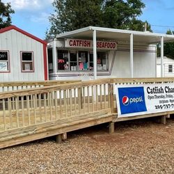 Catfish Charlie’s