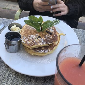 Cody's La Jolla - Breakfast & Brunch Near Me - La Jolla, California
