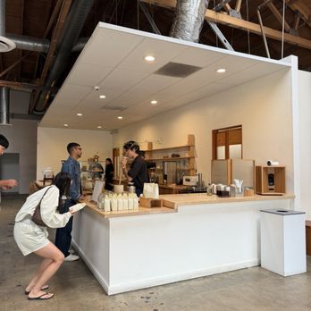 Maru Coffee - Coffee & Tea Near Me - Los Angeles, California