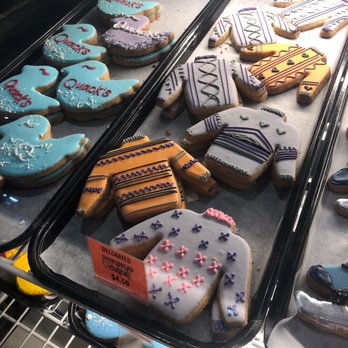 Quack's 43rd Street Bakery - Bakeries Near Me - Austin, Texas
