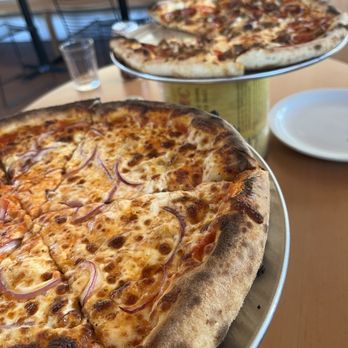 Cosmos Snack Bar - Pizza - Pizza Near Me - Reno, Nevada