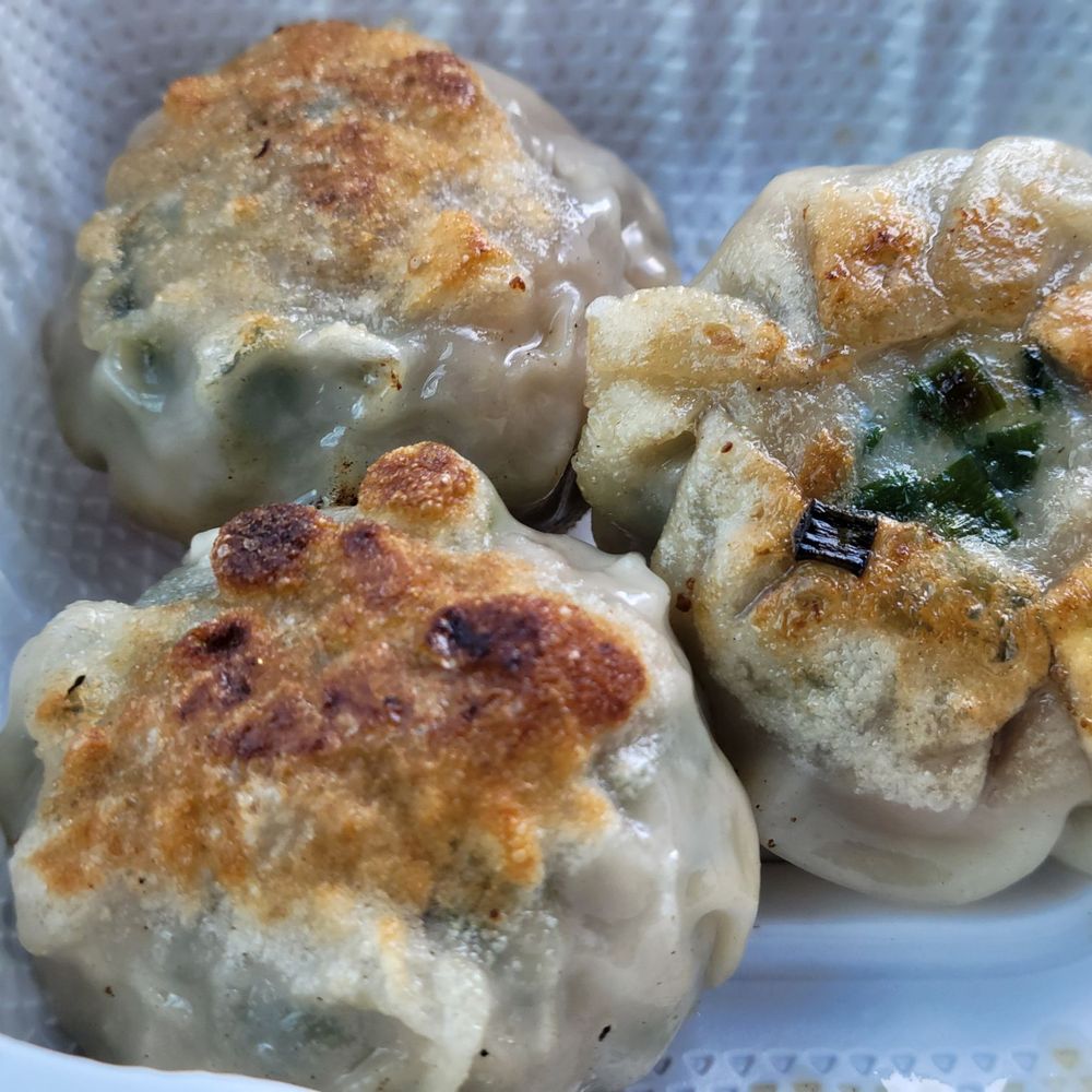 King Restaurant & Bar - Dim sum served 11- 2pm ! - Bars Near Me - Honolulu, Hawaii King Restaurant & Bar - Dim sum served 11- 2pm ! - Bars Near Me - Honolulu, Hawaii