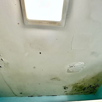 Seaside Vacations - Toxic mold? Looks like it to me! - Vacation Rentals Near Me - Chincoteague, Virginia Seaside Vacations - Toxic mold? Looks like it to me! - Vacation Rentals Near Me - Chincoteague, Virginia