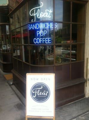 Float Pasadena by null