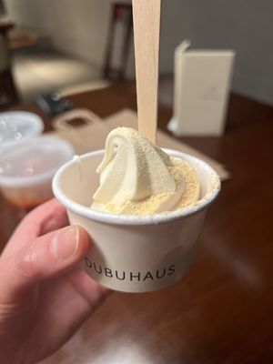 DubuHaus by null