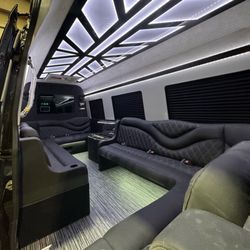 Exceptional Limousine - Sprinter limo