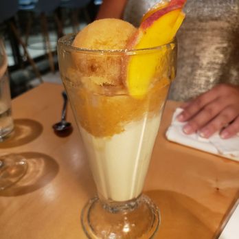 68 Degrees Kitchen - Peach Italian ice - Italian Near Me - Austin, Texas