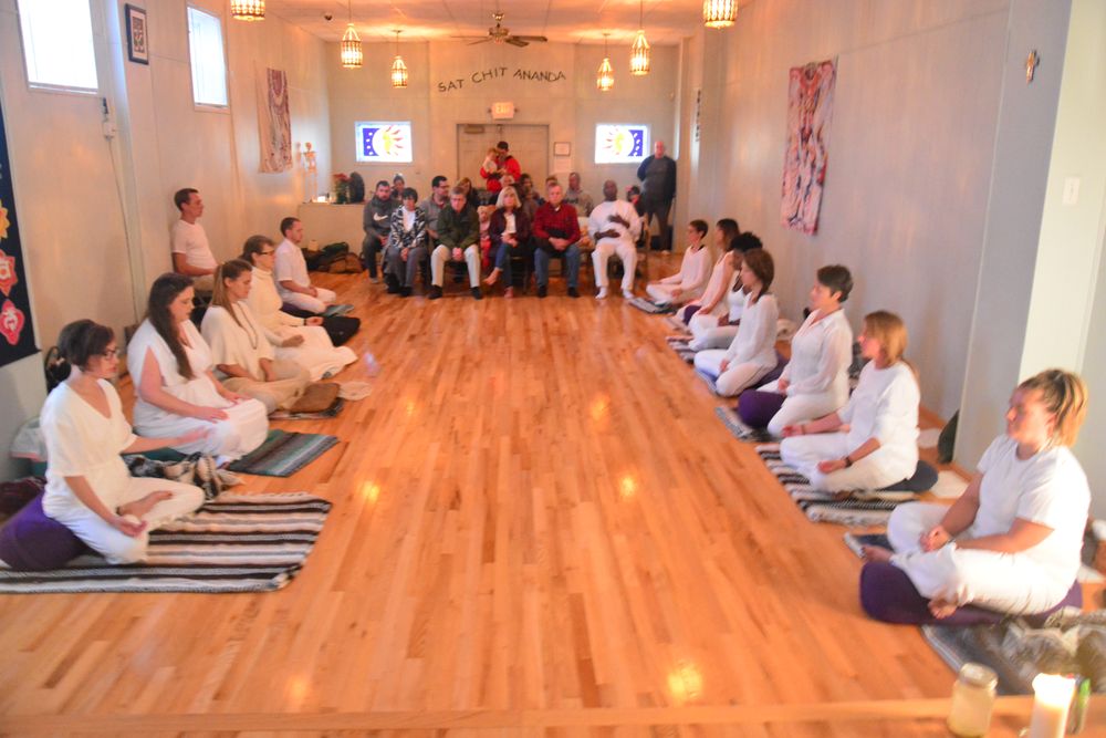 True Freedom Recovery Yoga Logo