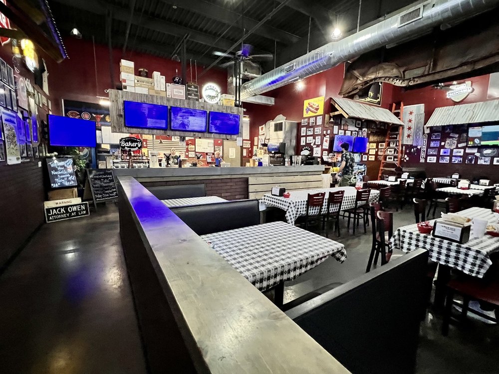 Wiseguys A Chicago Eatery - Round Rock