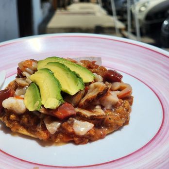 La Guerrerense - ceviche de erizo c/ almeja - Food Stands Near Me - Ensenada, BCN