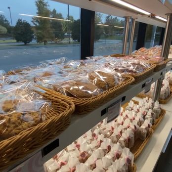 Sweet Hut Bakery & Cafe - Cafes Near Me - Marietta, Georgia