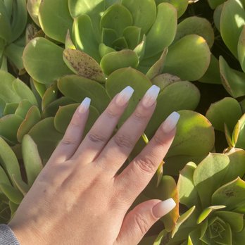 Nail Lounge - Photos do not do my fresh set justice! Peach Ombré acrylic set - Nail Salons Near Me - Pasadena, California