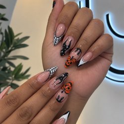 Shape Nail Lounge