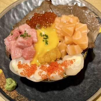 Ramen Nori - Wagyu Seafood Bowl: Seared Wagyu beef, toro, scallop, uni, salmon, ikura, egg yolk over sushi rice - Sushi Bars Near Me - Bellevue, Washington Ramen Nori - Wagyu Seafood Bowl: Seared Wagyu beef, toro, scallop, uni, salmon, ikura, egg yolk over sushi rice - Sushi Bars Near Me - Bellevue, Washington