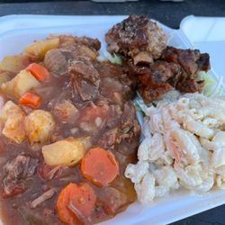 Holoholo Island Grill