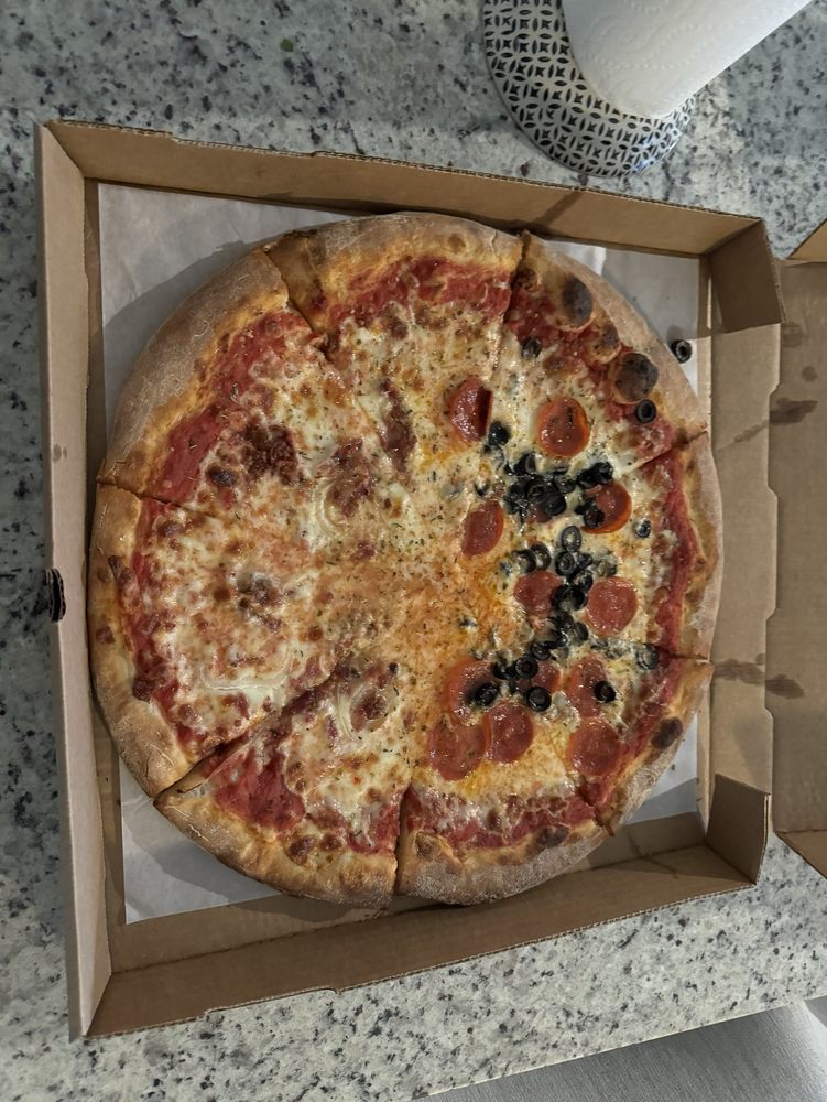 BIG ROMANS PIZZA Updated October 2024 25 Photos & 61 Reviews 7960