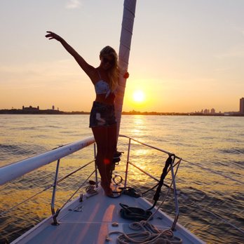 True Sailing NYC - Sunset on a sailboat is hard to beat - Sailing Near Me - New York, New York True Sailing NYC - Sunset on a sailboat is hard to beat - Sailing Near Me - New York, New York