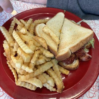 Main Street Diner - BLT sandwich and fries - New American Near Me - Frankfort, Kentucky Main Street Diner - BLT sandwich and fries - New American Near Me - Frankfort, Kentucky