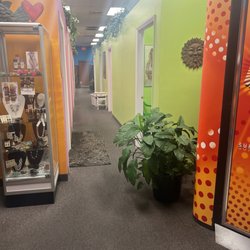 Bodyworks Tanning - Inside