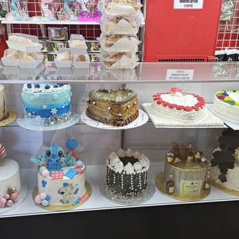 Valencia Bakery - a variety of cakes on display - Bakeries Near Me - Bronx, New York Valencia Bakery - a variety of cakes on display - Bakeries Near Me - Bronx, New York