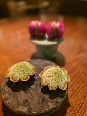 Glovers Alley by Andy McFadden by null