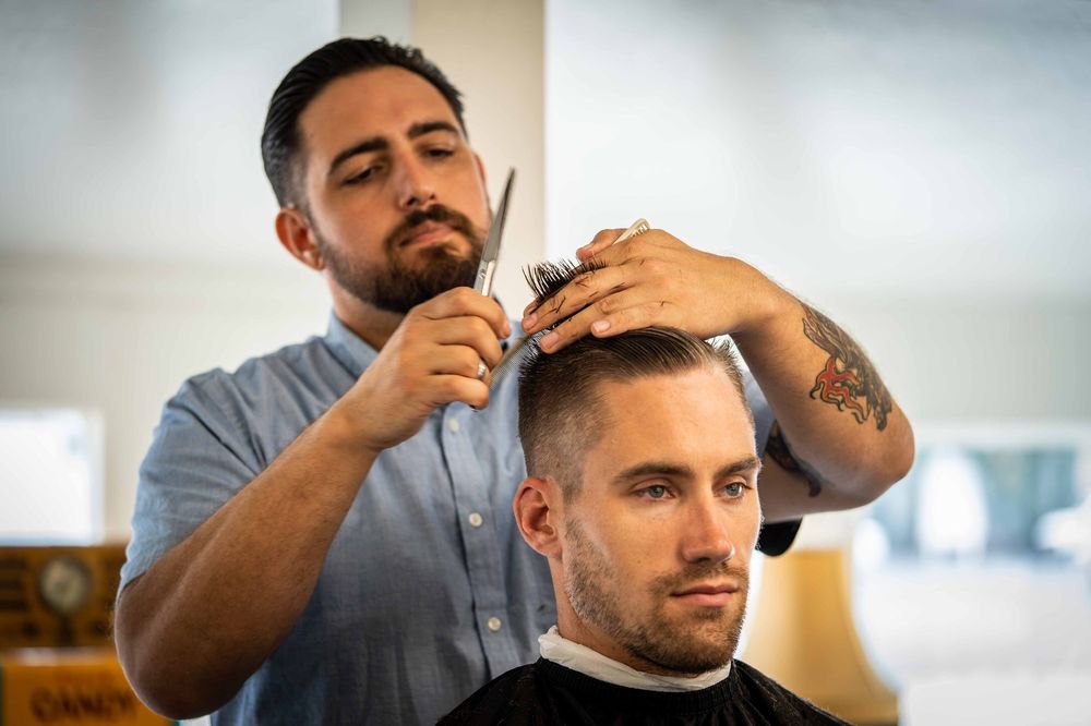 Capitol Barbershop Logo