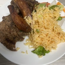 La Familia Deli & Grill - Pepper Steak with yellow rice and sweet plantains