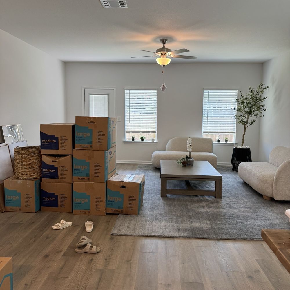 The Moving Kings - Stored boxes where I needed them - Movers Near Me - Round Rock, Texas